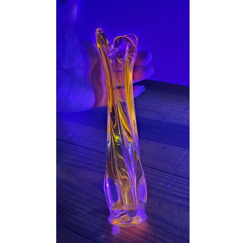 Vintage Yellow Cadmium Art Glass Bud Vase Twisted Swirl Mid Century 9 Inch